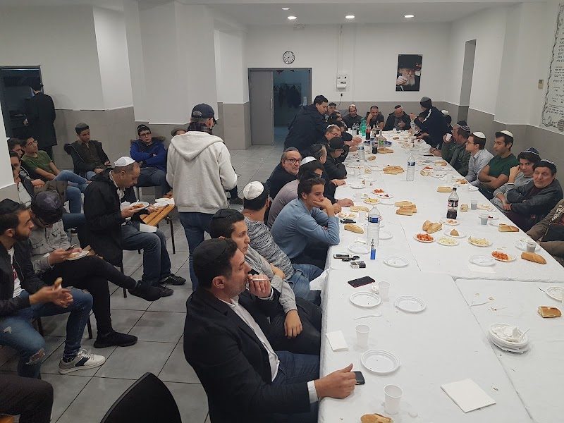 Beth Habad Ahavat Hinam, Prado 8ème