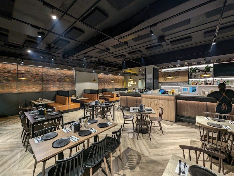 Yoss Burger Bar