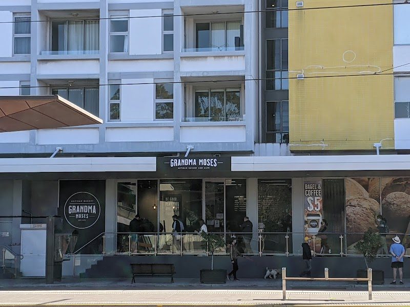 Grandma Moses Bakery & Café