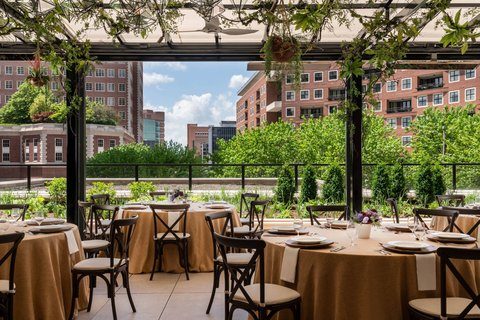 The Ritz-Carlton St. Louis (catering)