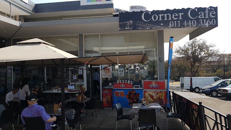 Corner Café