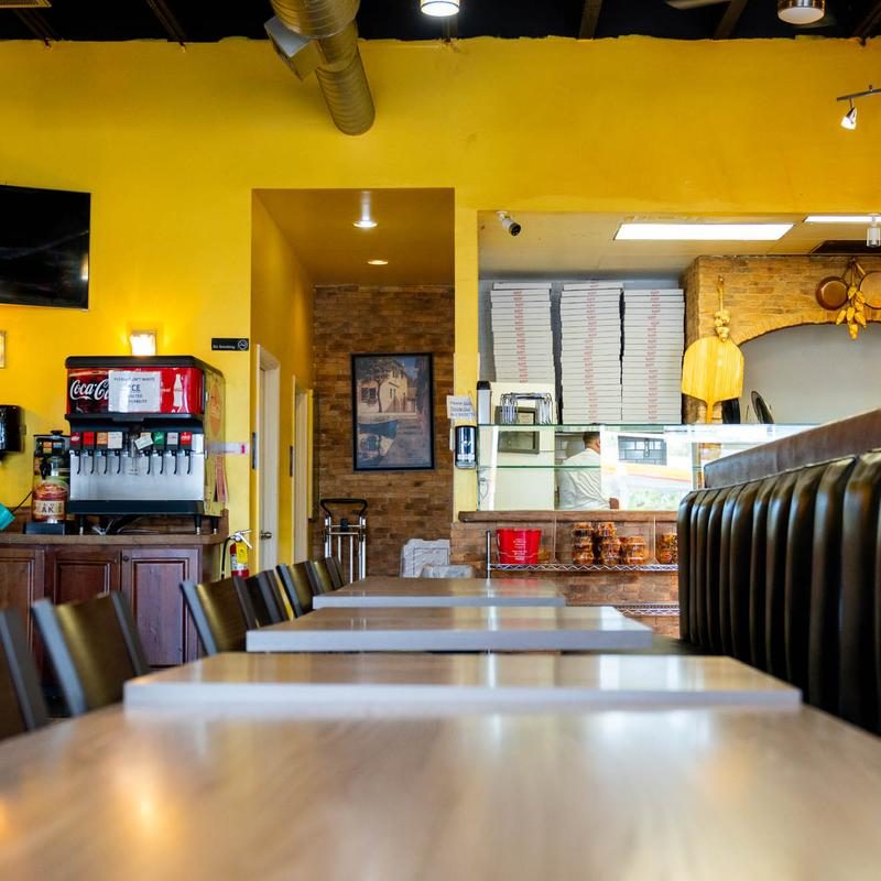 La Bella Pizzeria & Restaurant