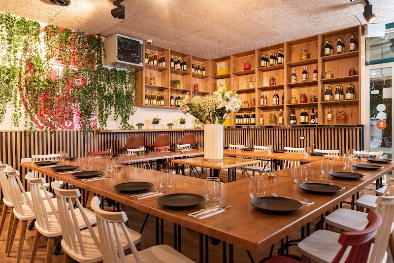 קפה תמרה (Cafe Tamara)